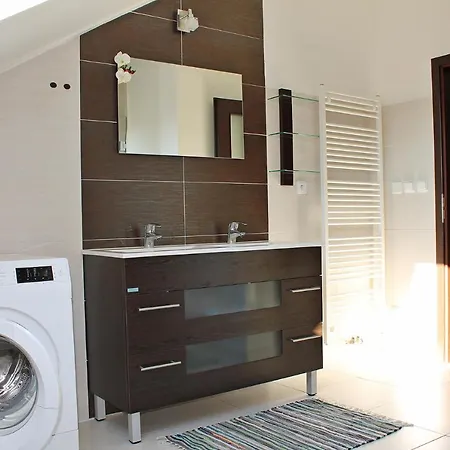 Attic With Parking, Near The Center Of Cb - 110m2