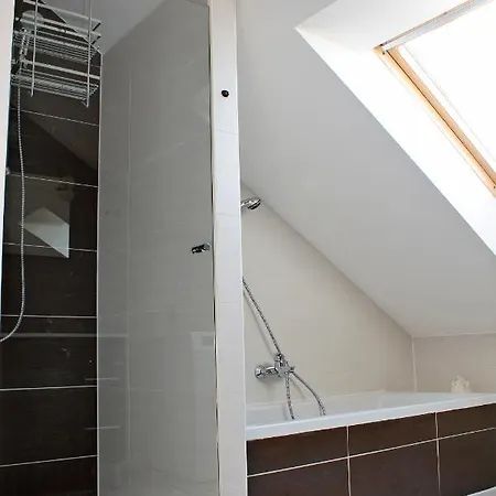 Attic With Parking, Near The Center Of Cb - 110m2 Apartment *