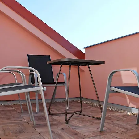 Attic With Parking, Near The Center Of Cb - 110m2 *