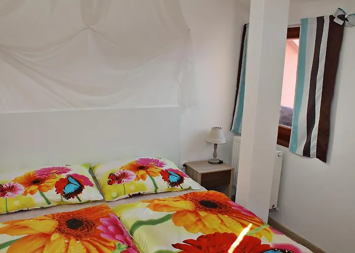 Apartment Attic With Parking, Near The Center Of Cb - 110m2