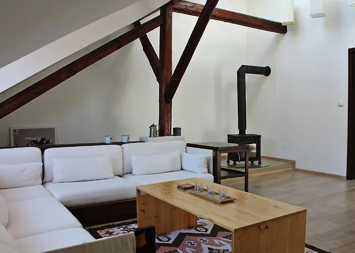 Attic With Parking, Near The Center Of Cb - 110m2 Apartment Ceske Budejovice